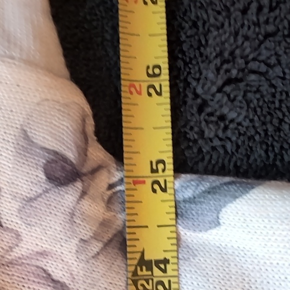 Skovhuus White V-Neck Sweater With Multicolored Floral Design - Picture 8 of 9